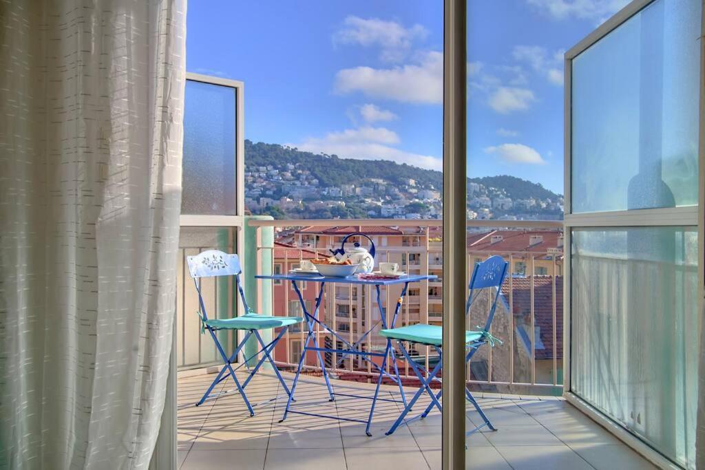 Risso - One Bedroom With Pool, Newly Renovated In Spring 2024 Niza Exterior foto