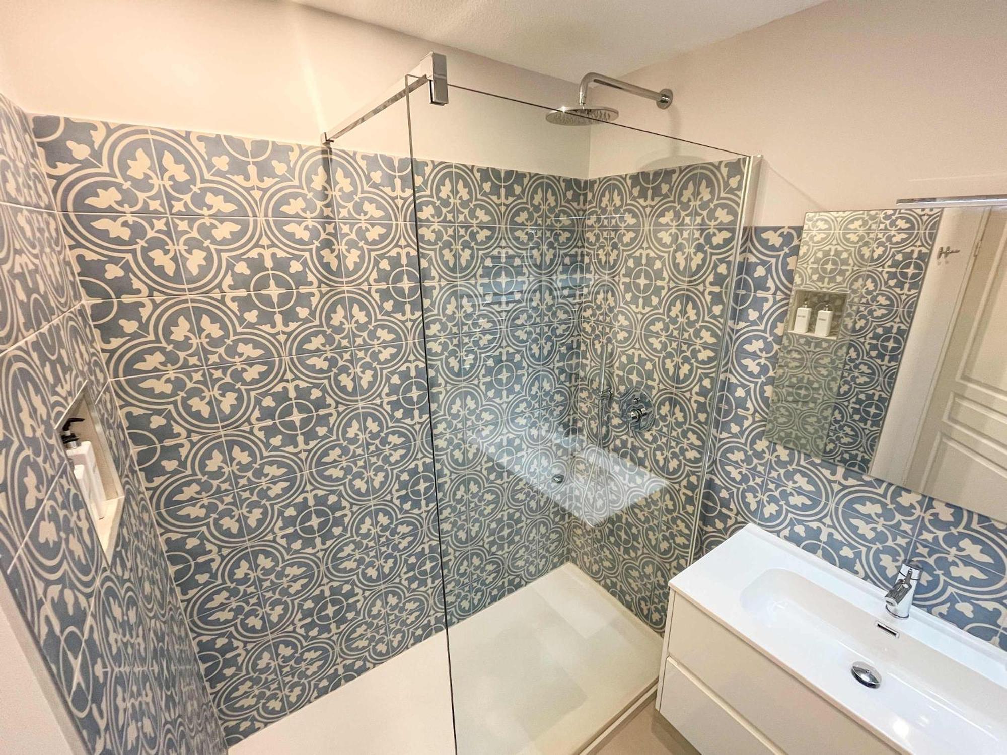 Risso - One Bedroom With Pool, Newly Renovated In Spring 2024 Niza Exterior foto